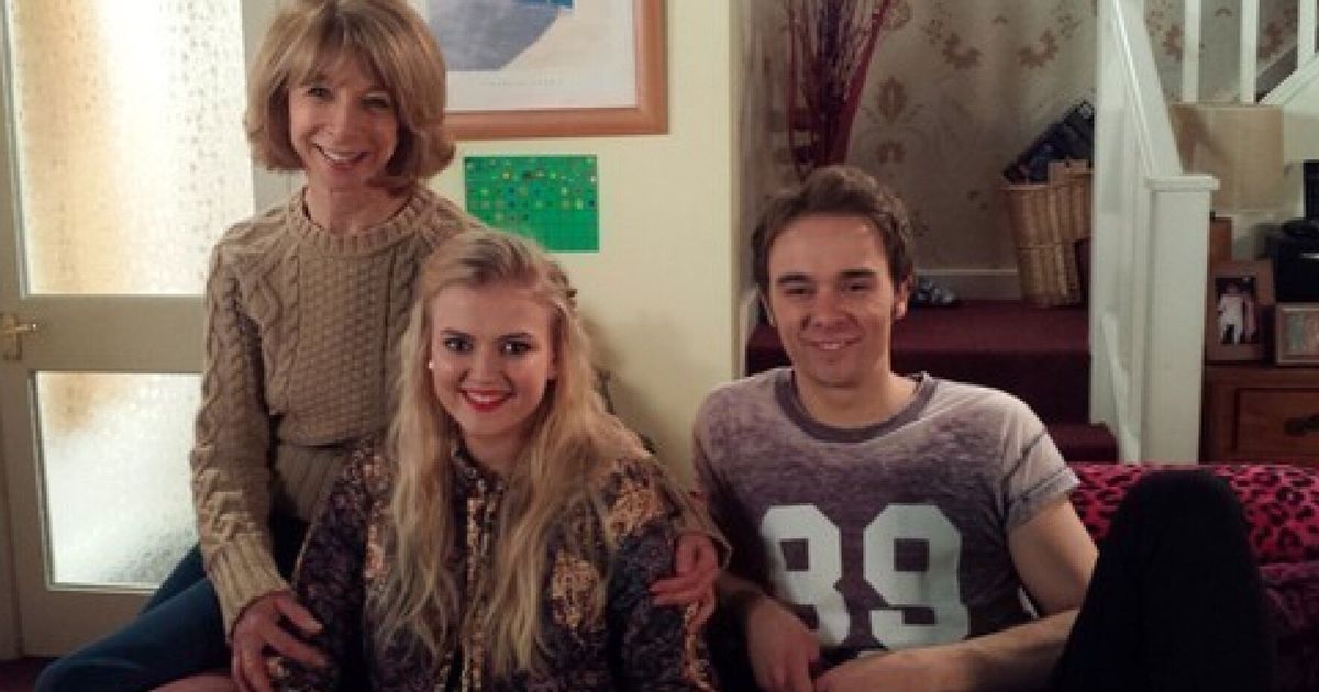 'Coronation Street' Unveil Lucy Fallon As Bethany Platt, Weeks After ...