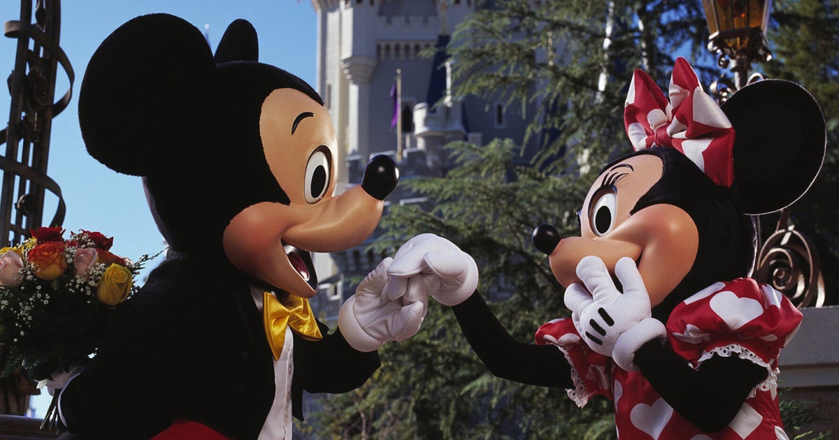 10 Awesome Things For Adults at Disneyland Paris | HuffPost UK Life