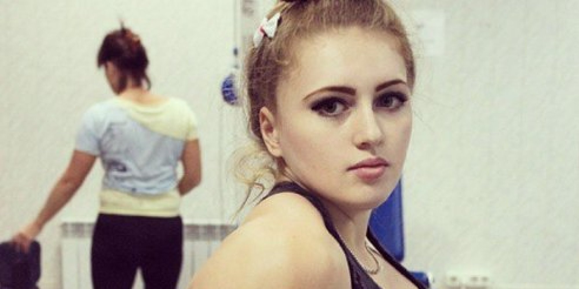 Meet Muscle Barbie Julia Vins The 18 Year Old With A Face Like A Doll Who Can Deadlift