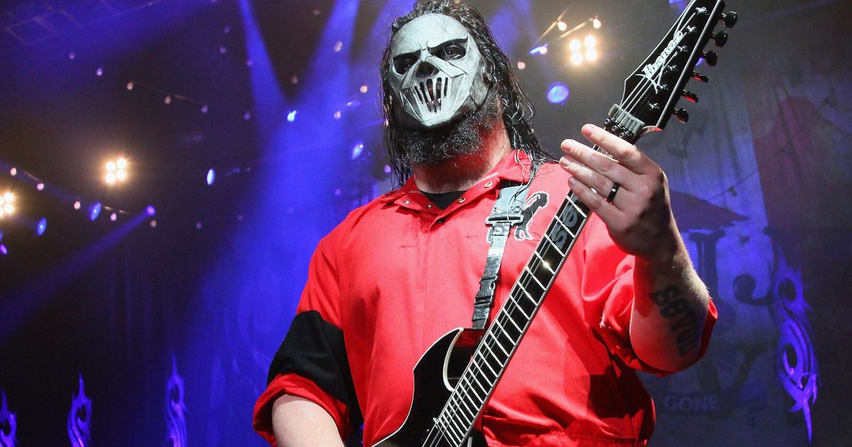 Slipknot Guitarist Mick Thomson Seriously Injured After Being ‘Stabbed ...