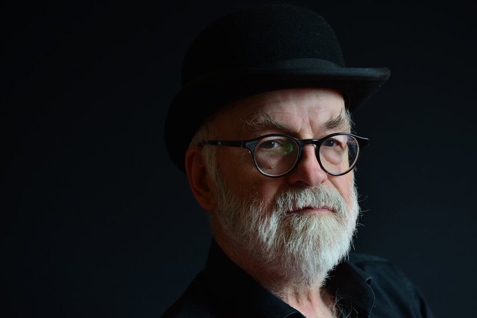 Terry Pratchett docudrama reveals moment author realised he was 'dead', Terry  Pratchett