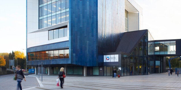 The Gateway'' Buckinghamshire New UniversityHigh Wycombe, Buckinghamshire, United Kingdom, Architect: Rmjm, 2009, The Gateway, Buckinghamshire New University, Rmjm, High Wycombe, Buckinghamshire, Uk, 2009, Exterior View Of The Building By Day As People Walk By, (Photo by View Pictures/UIG via Getty Images)