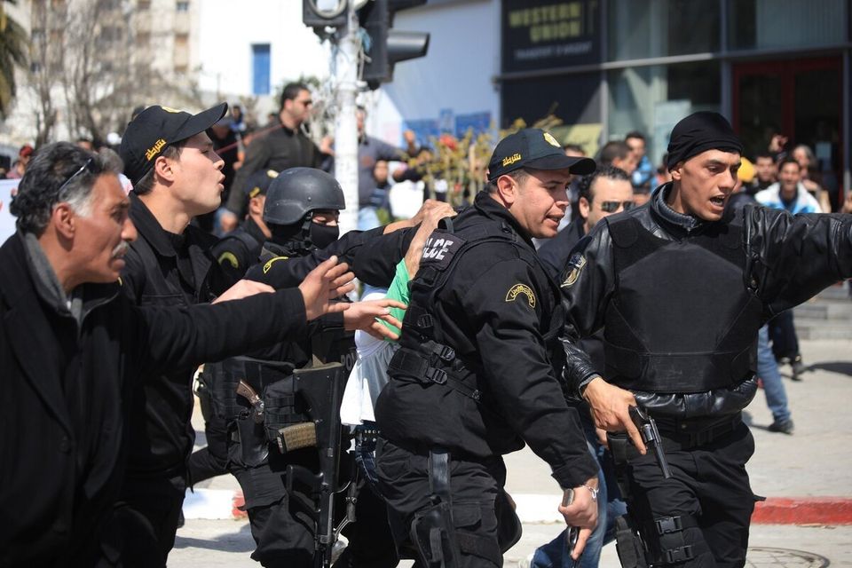 Gunmen reportedly take hostages at Tunisia museum