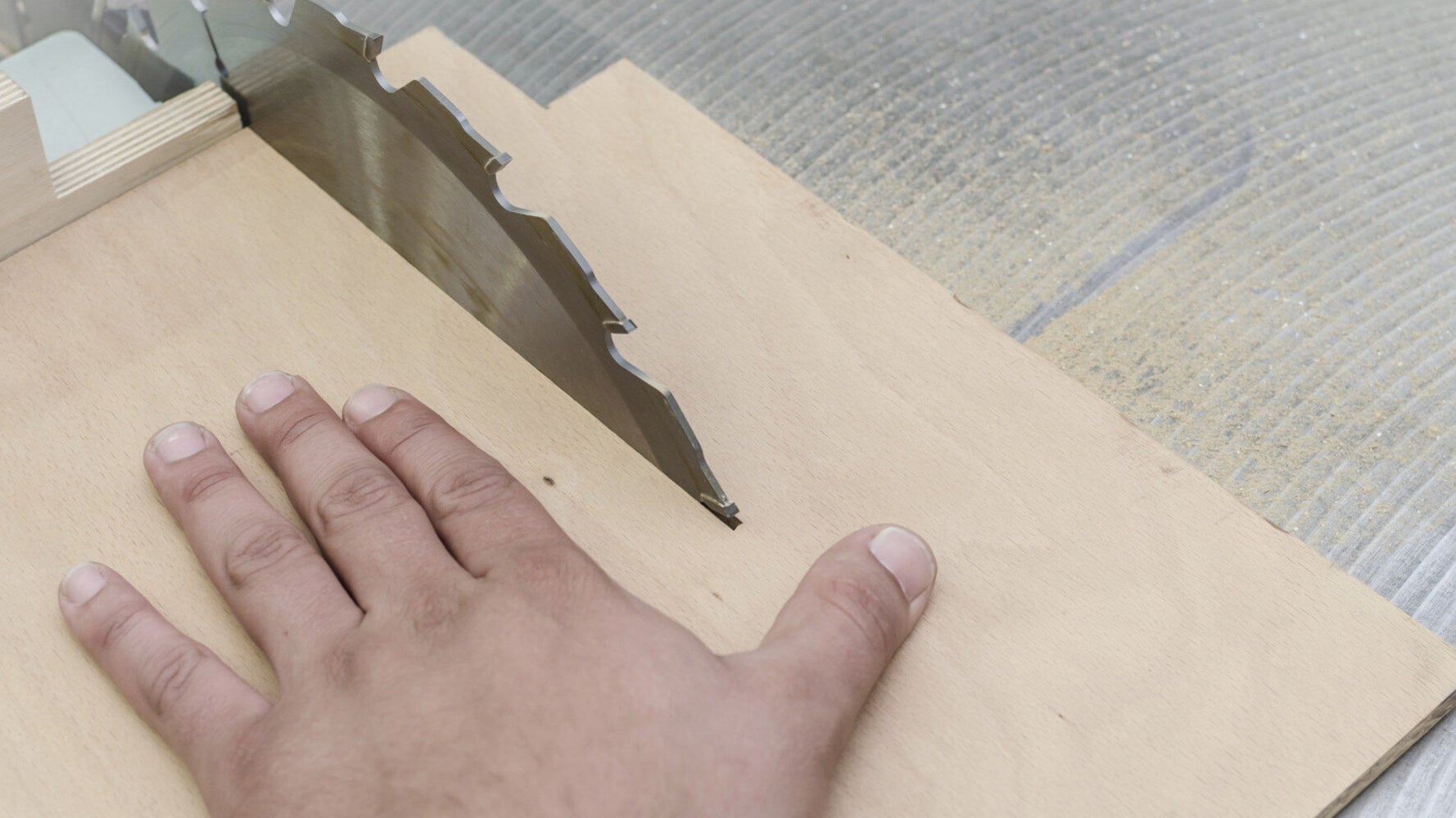 This Bosch Saw Automatically Retracts When It Touches Human Skin HuffPost UK Tech