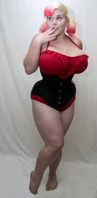 Woman Wore A Teeny Corset For Four Months To Get The Ultimate