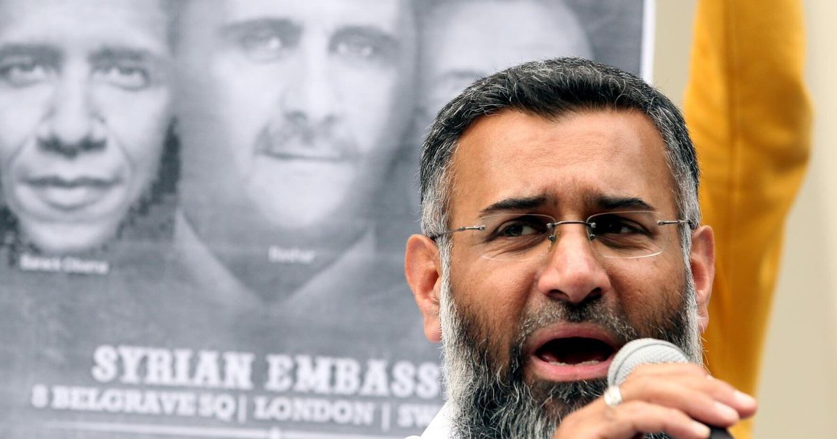 Anjem Choudary Tells Muslims Not To Vote At Faceoff With EDL And ...