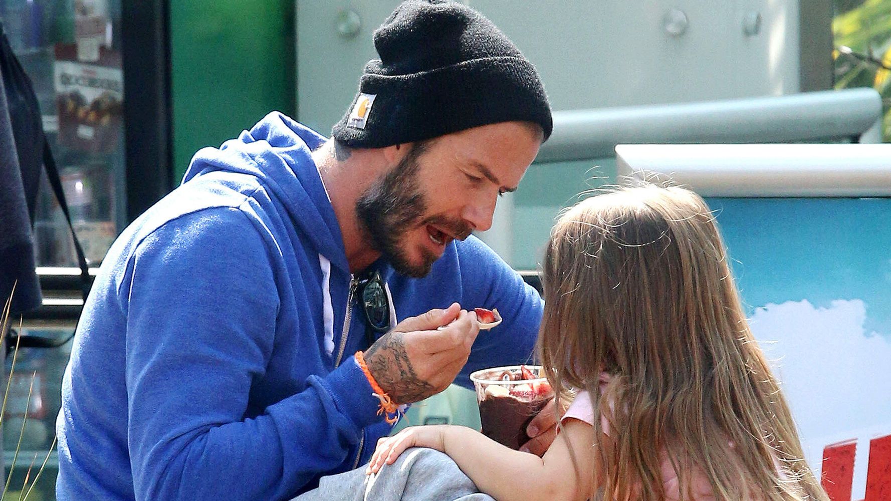 David Beckham Spends A Little Fatherdaughter Time With Harper As The Pair Cool Off In La Pics