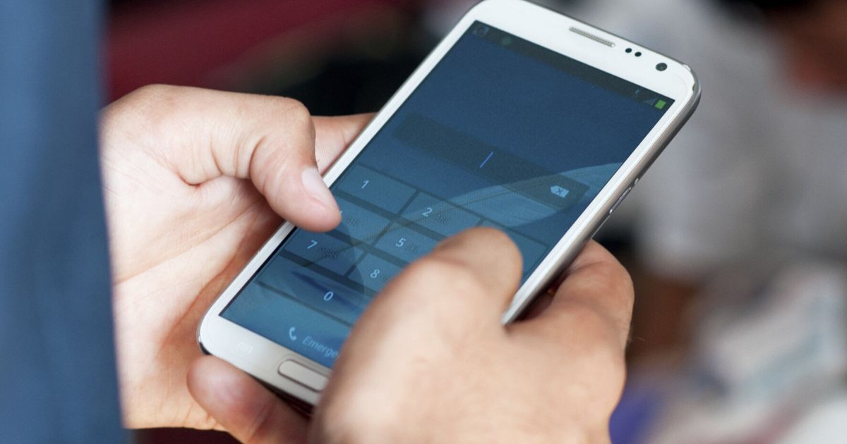 Put the Mobile Away! | HuffPost UK Life