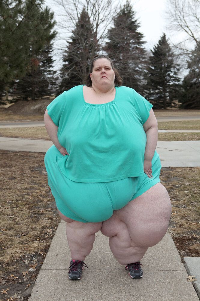 Worlds Heaviest Woman Attempts To Lose Weight To Marry Toyboy Almost Half Her Age Huffpost 6892