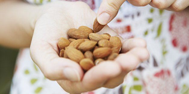 75mg of Calcium - 5.9g of Protein - 7.9mg of Vitamin E & 2.6g Fiber. All that from one 30g serve of almonds! Phew, that's a lot from a little nut!