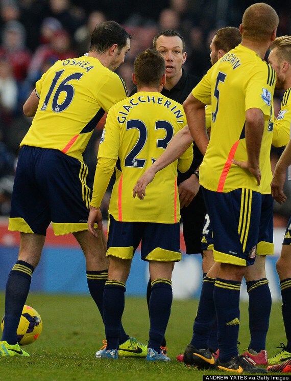 Sunderland Defender Wes Brown's Red Card At Stoke Bewilders Everyone ...