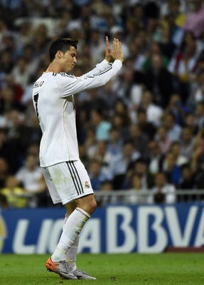 Cristiano Ronaldo back heel against Valencia