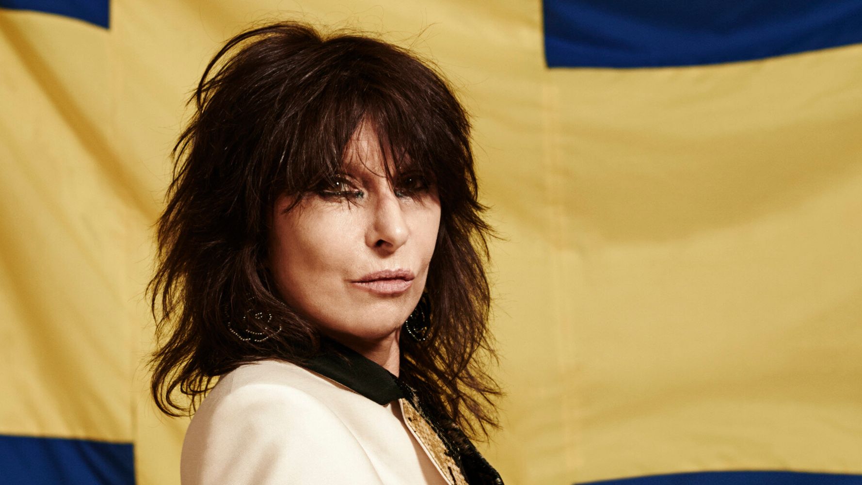 Chrissie Hynde Tells Huffpostuk I Swore Id Never Go Solo But Here We Are With Solo Album