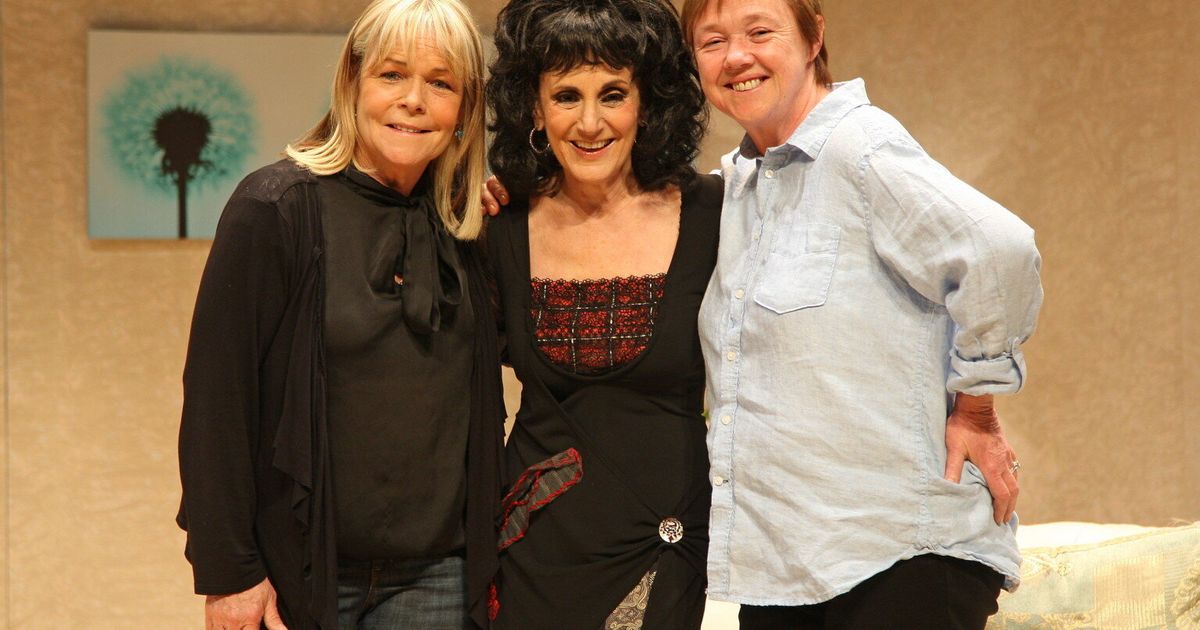 Birds Of A Feather, Starring Pauline Quirke And Linda ...