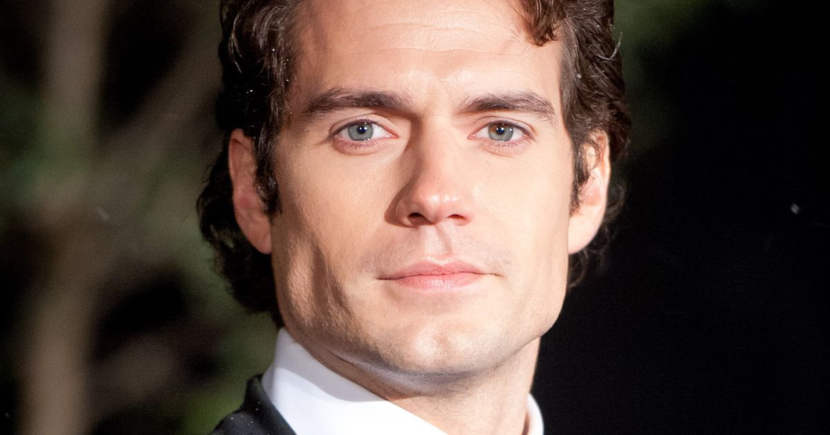 Henry Cavill Is The World S Sexiest Man Says Glamour Poll Huffpost Uk