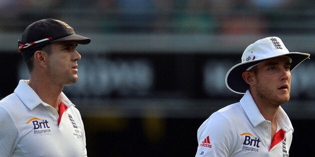 England's players Kevin Pietersen (L), Stuart Broad (C) and Matt Prior leave the ground as Australia declared the innings on 560 during day three of the first Ashes cricket Test match between England and Australia at the Gabba Cricket Ground in Brisbane on November 23, 2013. IMAGE RESTRICTED TO EDITORIAL USE - STRICTLY NO COMMERCIAL USE AFP PHOTO / Saeed KHAN (Photo credit should read SAEED KHAN/AFP/Getty Images)