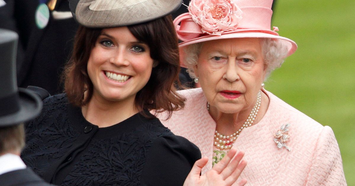 One Is Not Amused The Queen Is Photobombed By Princess Eugenie