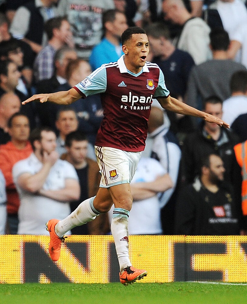 Soccer - Barclays Premier League - Tottenham Hotspur v West Ham United - White Hart Lane