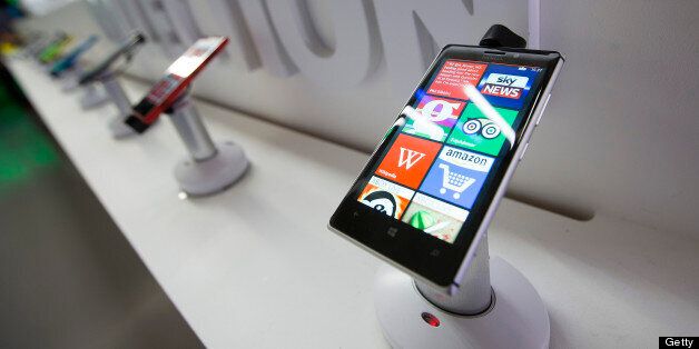 A Nokia Lumia 925 Windows Phone