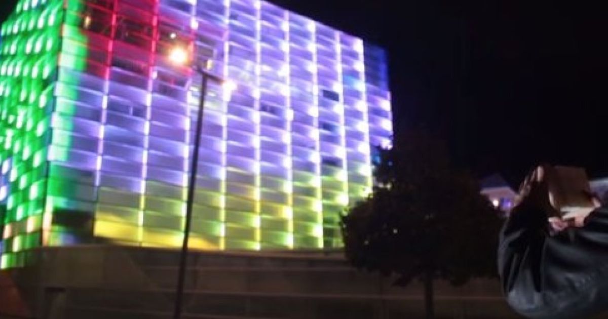 Play Rubiks Cube One The Outside Of A Building Video Huffpost Uk 