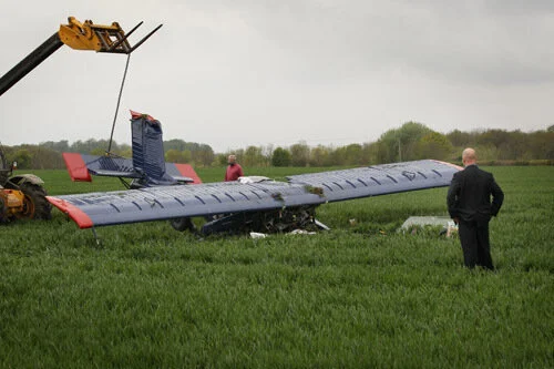 nigel farage plane crash cigarette Ukip Leader Nigel Farage's Plane Crash Pilot Found Dead