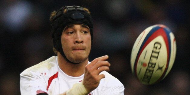Cipriani in action during the Investec Challenge match between England and South Africa at Twickenham in 2008