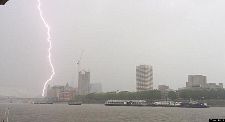 Incredible Moment London's Shard Is Struck By Lightning (PICTURES) |  HuffPost UK News