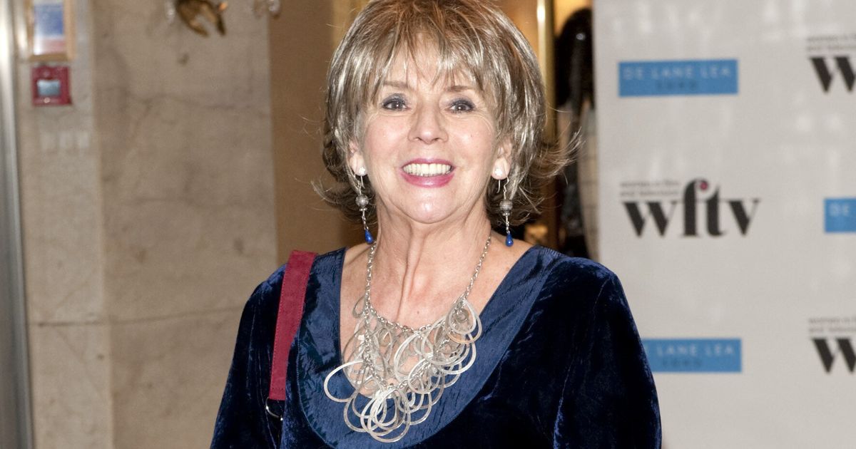 'Downton Abbey' Series 5: Sue Johnston To Guest Star As Lady's Maid To ...