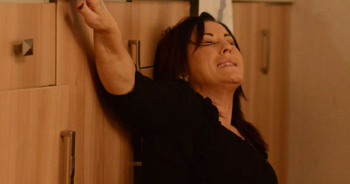 Eastenders Spoiler Kat Moon Suffers Pregnancy Scare After Falling At Home Alone Pictures 