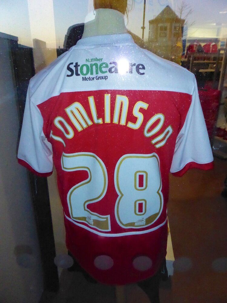 Louis Tomlinson plays for Doncaster Rovers