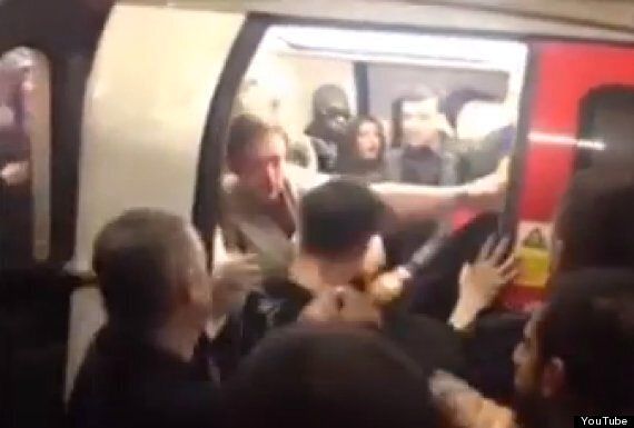 New Years Eve Fight On London Underground At Old Street Tube Results In Five Arrests Video