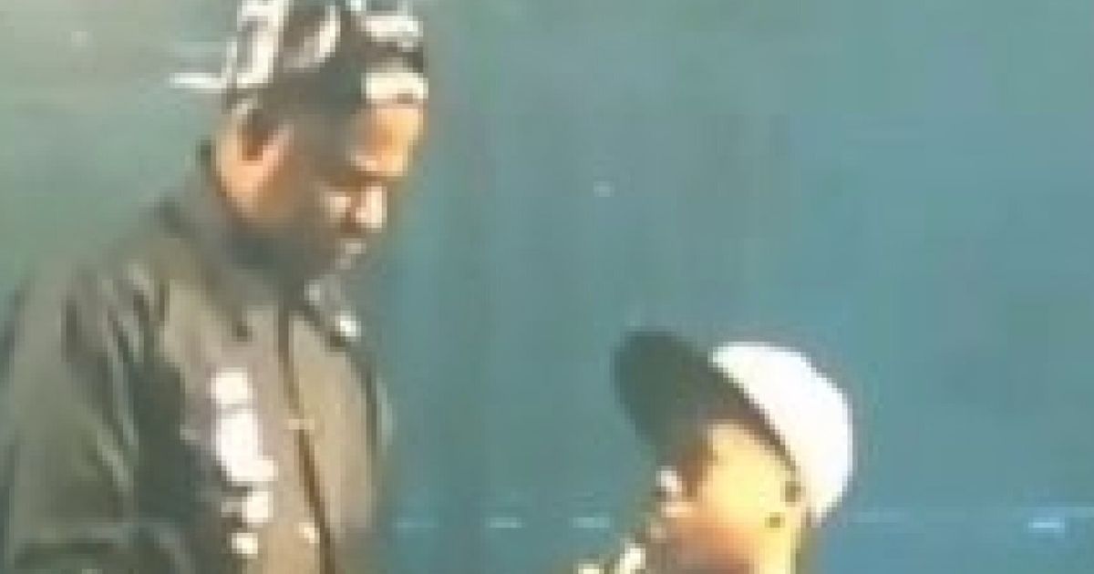 Watch: Jay Z pulls a random 12-year-old boy on stage to rap with him —  Acclaim Magazine