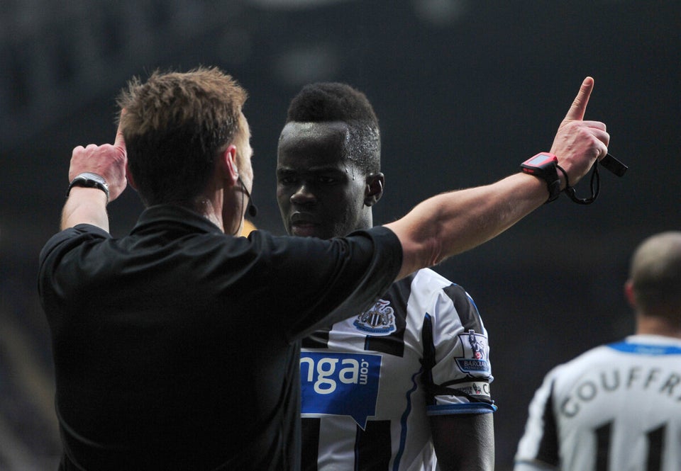 Soccer - Barclays Premier League - Newcastle United v Manchester City - St James' Park