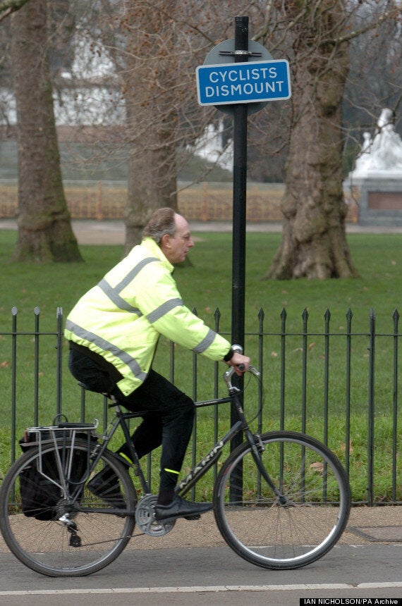 Cyclists Should Not Be Fined For Pavement Riding At Dangerous Junctions