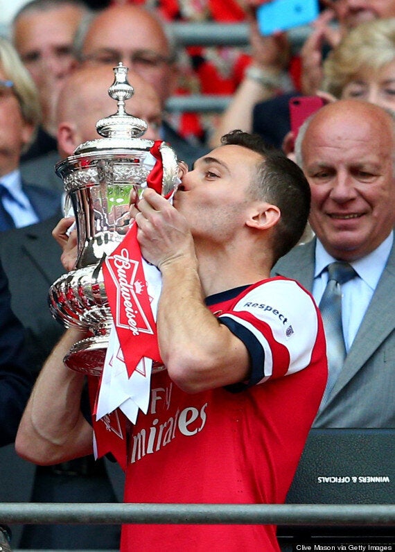 Thomas Vermaelen Arsenal Captain Agrees Manchester United Move Huffpost Uk Sport