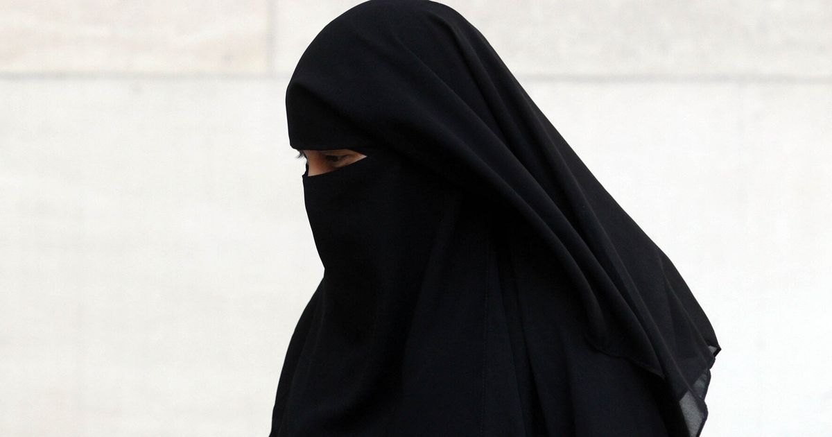 Woman In Veil Stands Trial, Judge Warns Jury Not To Be Prejudiced ...