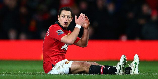 MANCHESTER, ENGLAND - JANUARY 22: A dejected Javier Hernandez of manchhester United reacts after a missed chance on goal during the Capital One Cup semi final, second leg match between Manchester United and Sunderland at Old Trafford on January 22, 2014 in Manchester, England. (Photo by Clive Mason/Getty Images)