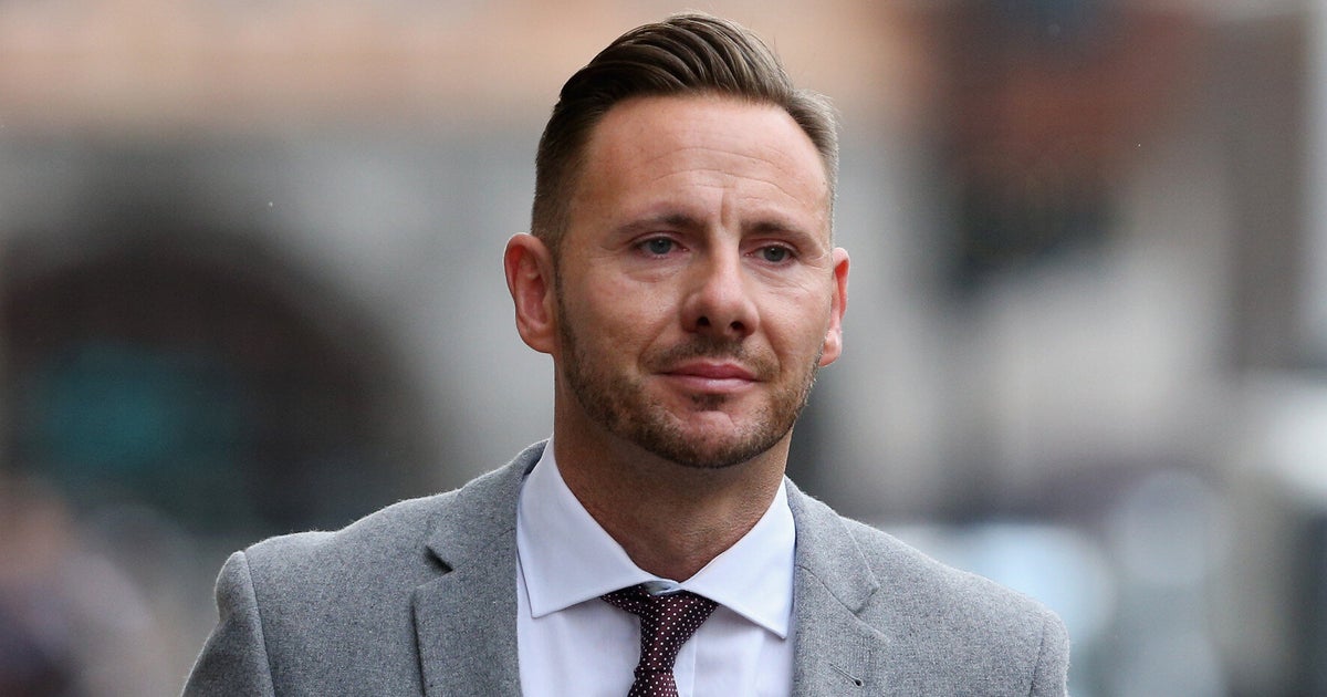 Phone Hacking Glenn Mulcaire Accessed Identities Of People On Witness 