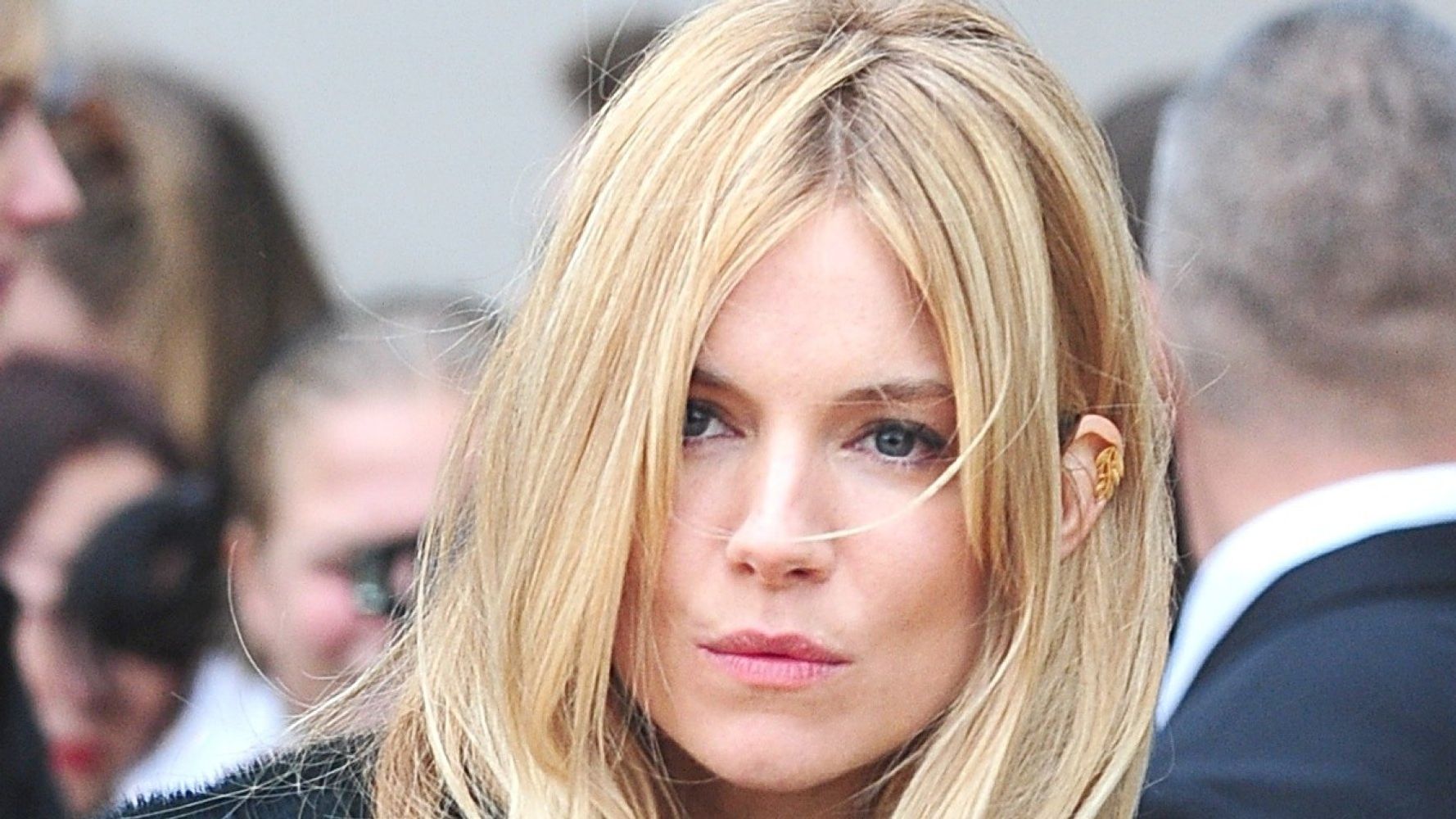 Sienna Miller Says Relationship With Daniel Craig Was 'A Brief ...