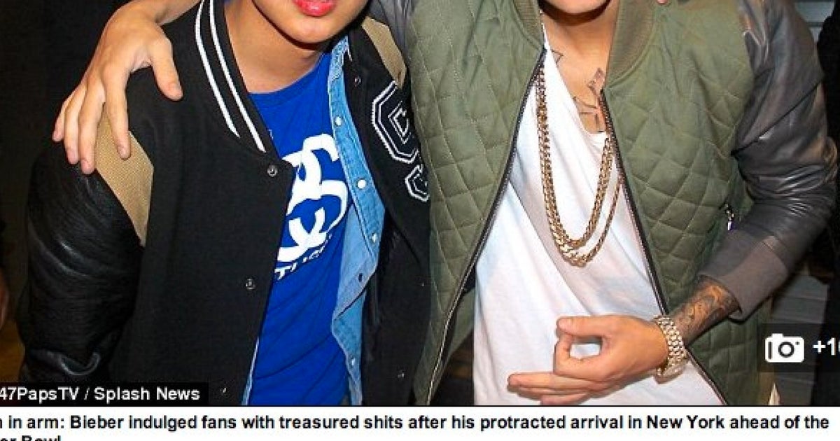 Daily Mail Justin Bieber Caption Fail As They Say He Indulged Fans