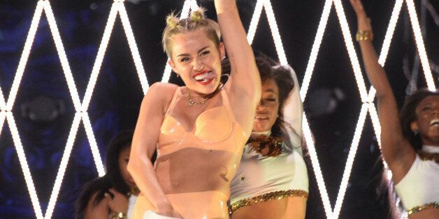 NEW YORK, NY - AUGUST 25: Miley Cyrus performs during the 2013 MTV Video Music Awards at the Barclays Center on August 25, 2013 in the Brooklyn borough of New York City. (Photo by Jeff Kravitz/FilmMagic for MTV)