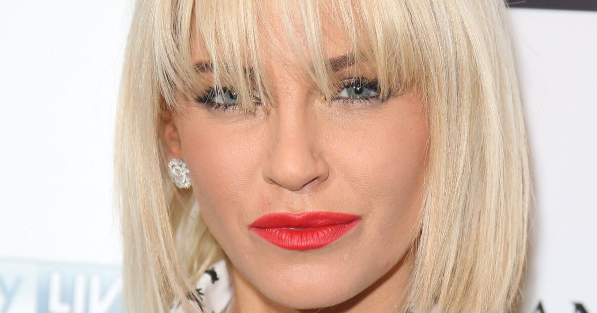 Sarah Harding Debuts New Bleached Bob Hairstyle Pictures