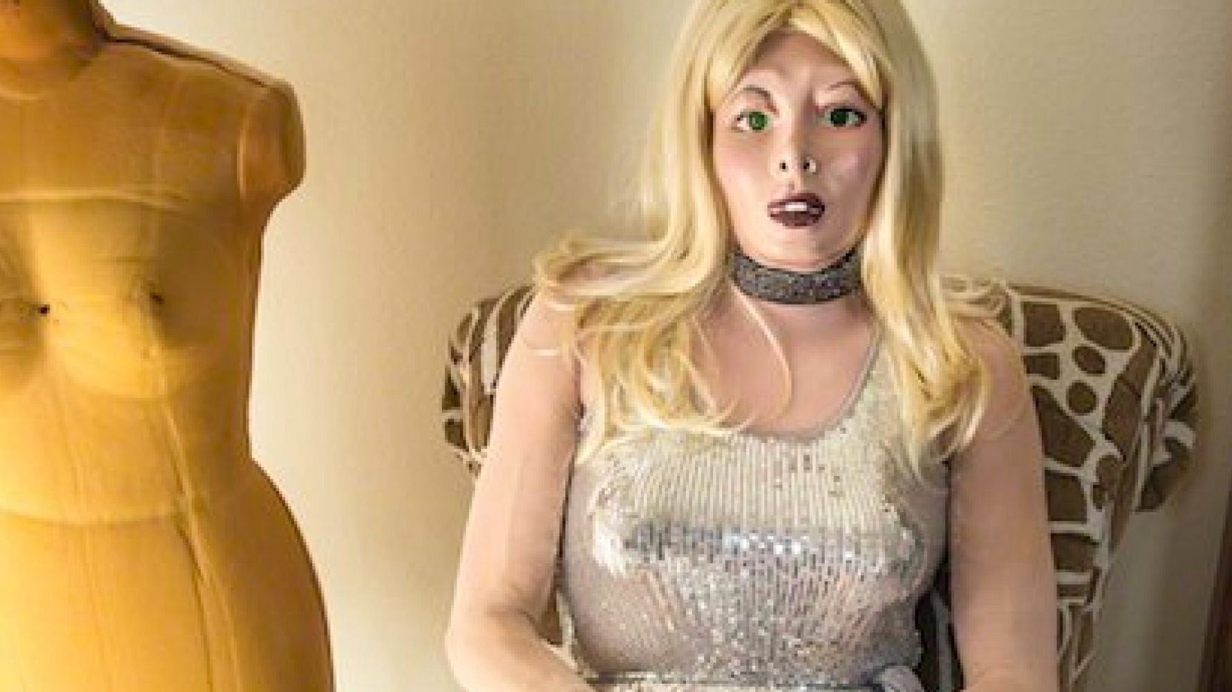 Meet The Man Who Wears A Femskin Suit To Live As Female Rubber Doll