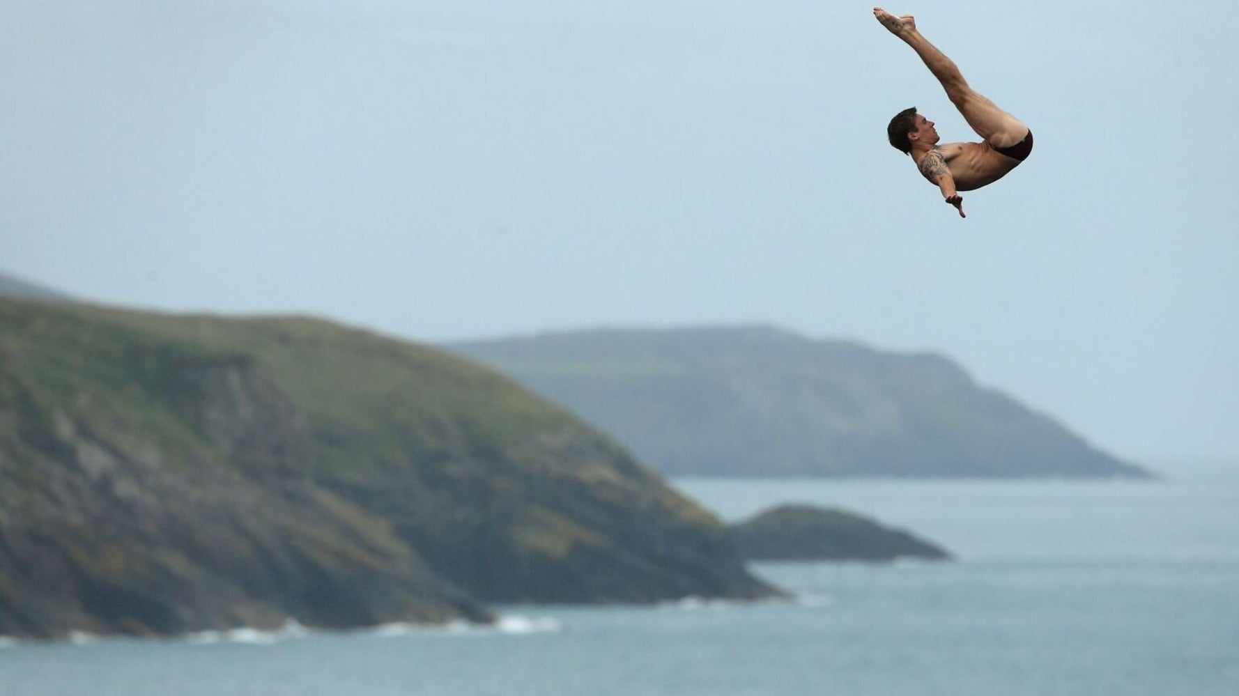 Red Bull Cliff Divers Practise Moves Before World Series In Wales (PICTURES) HuffPost UK News