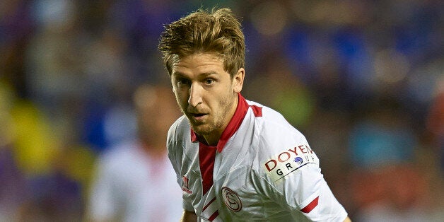 VALENCIA, SPAIN - AUGUST 25: Marko Marin of Sevilla runs with the ball during the La Liga match between Levante UD and Sevilla FC at Ciutat de Valencia Stadium on August 25, 2013 in Valencia, Spain. (Photo by Manuel Queimadelos Alonso/Getty Images)