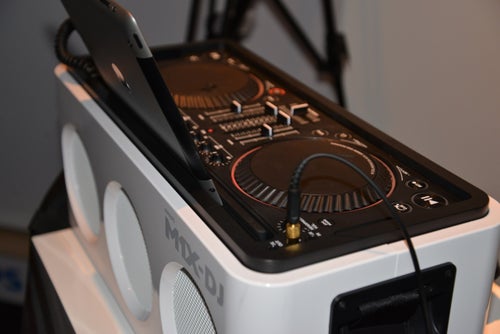 Armin van Buuren and Philips launch the M1X-DJ Sound System