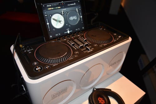 Armin van Buuren and Philips launch the M1X-DJ Sound System