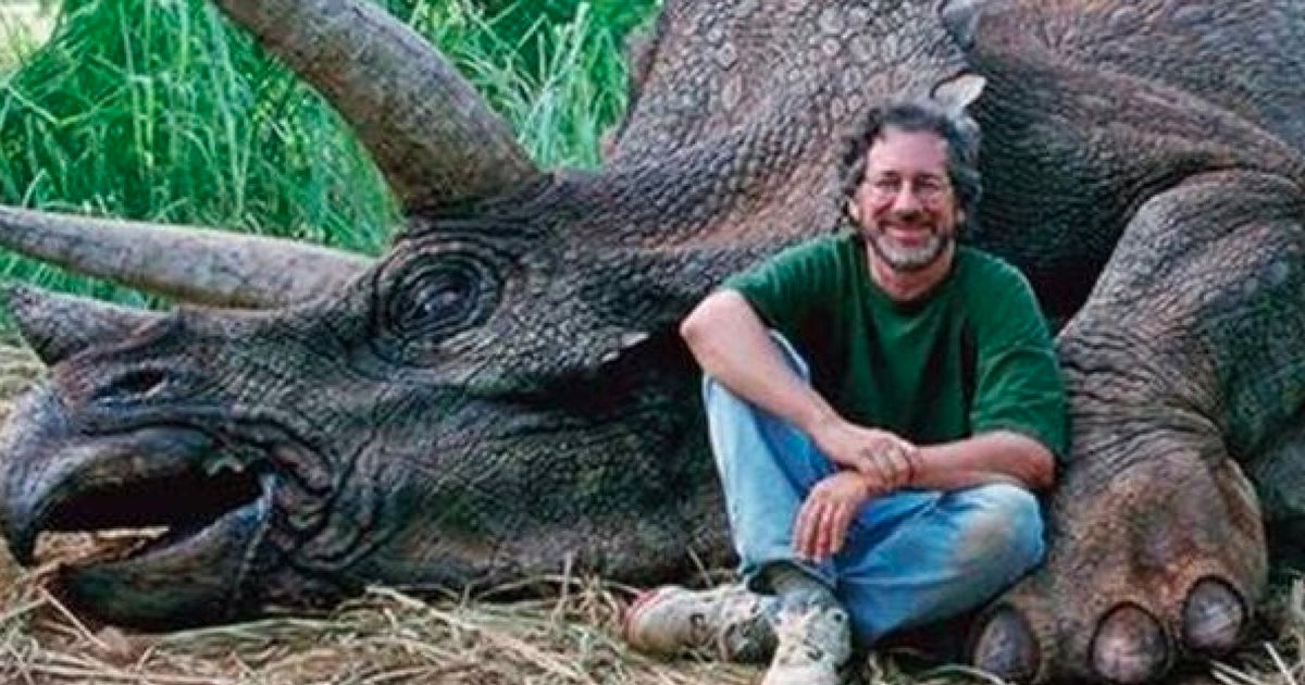 Steven Spielberg, Jurassic Park Director Hunted Innocent Triceratops