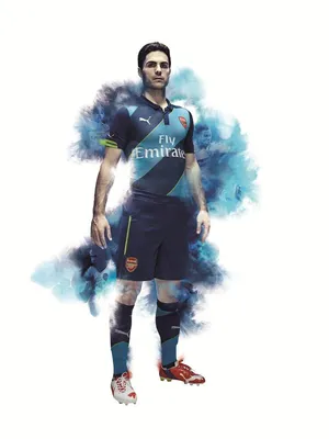 Arsenal unveil new Puma kits for 2014-15 season