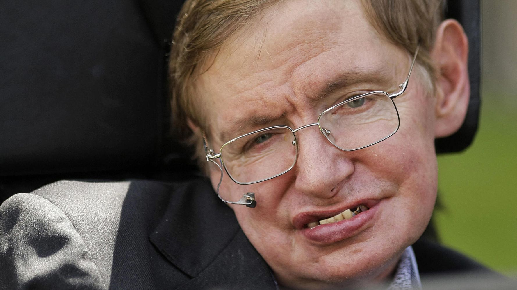 Stephen Hawking In Favour Of Assisted Suicide For Those With Terminal ...